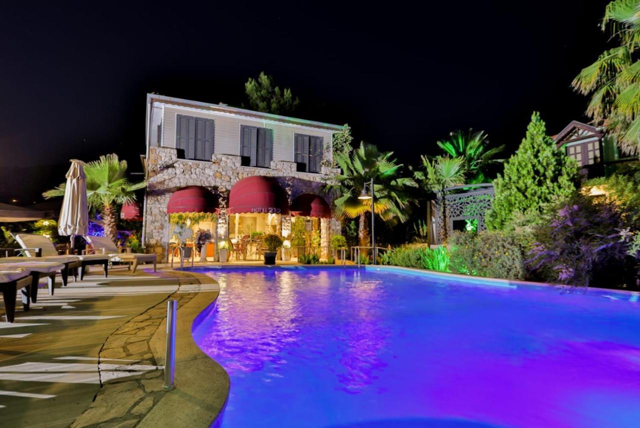 Hotel 212 Olympos Exteriör bild
