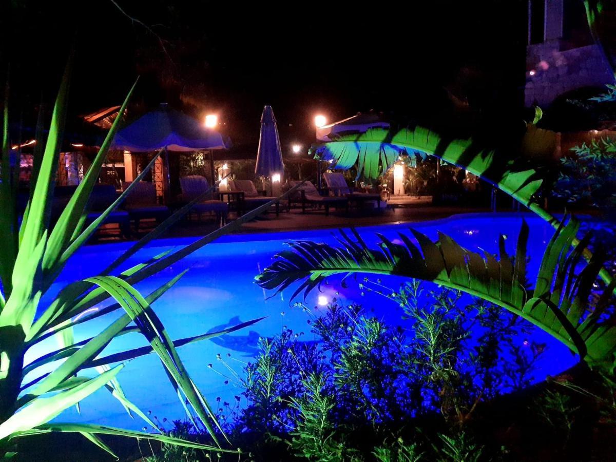 Hotel 212 Olympos Exteriör bild