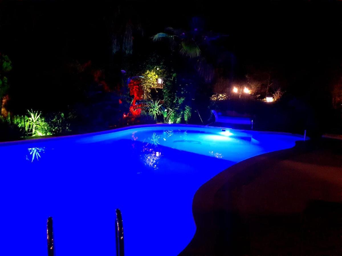 Hotel 212 Olympos Exteriör bild